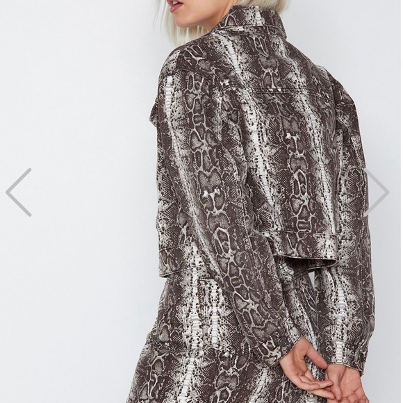 nasty gal snake Jean jacket new with tags - Picture 3 of 3